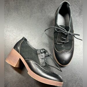 Retro Women’s Size 7 Wing Tip Brogue Lace Up Casual Oxfords Block Heel Shoes